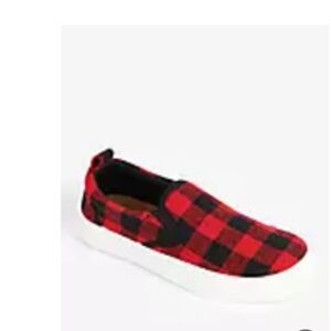 ❤️🖤 Maurice’s Brand New Kate Buffalo Plaid
Slip On Sneaker❤️🖤